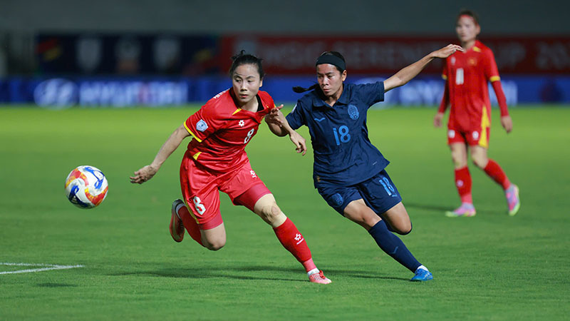 Đè bẹp Campuchia 6-0, Nữ Việt Nam gây ấn tượng mạnh ở ASEAN Cup 2025